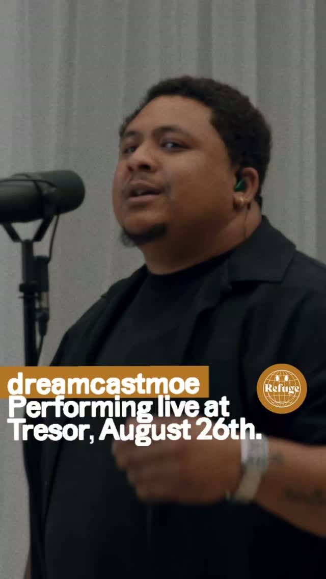 🎙️ @dreamcast.moe drifting through styles and tones with a live performance at @…